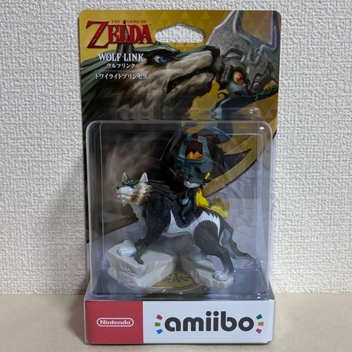 Zelda wolf link amiibo - link,